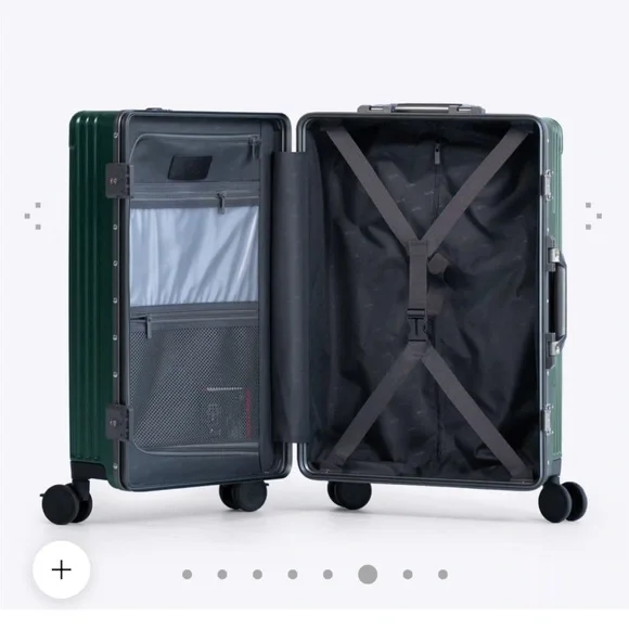Nobl Elegant Green Rolling Technical Suitcase - Picture 5 of 11